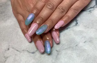 ネイル ネイルリボン 受付スタッフのネイルデザイン