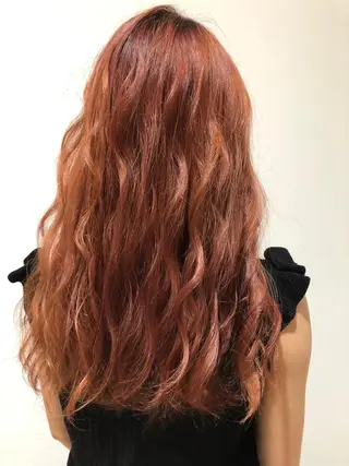 ロング カラー 川越 輝梨奈のヘアスタイル