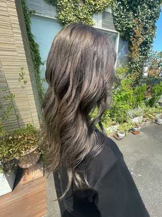 カラー 工藤 彩夏のヘアスタイル