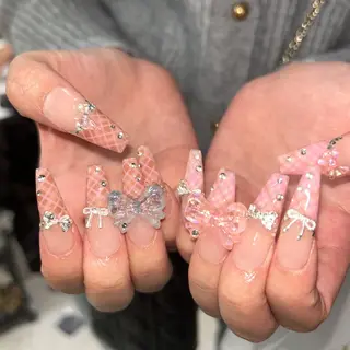 ネイル MODA MANAMIᵕ̈のネイルデザイン