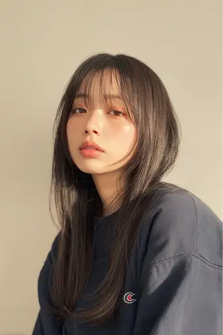 ロング Ryo ／透明感カラーのヘアスタイル