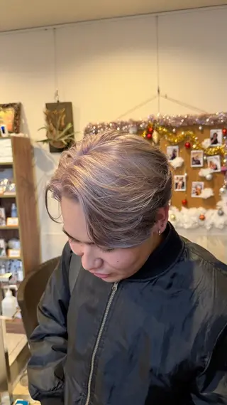 カラー 鈴木 晴紀のヘアスタイル