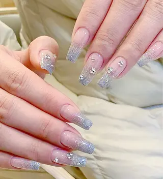 ネイル pink ladyサロン所属・べ にのネイルデザイン