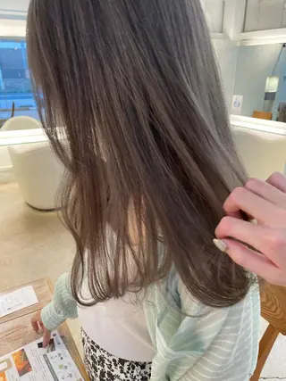 ロング カラー レイヤーカット/ マリアのヘアスタイル