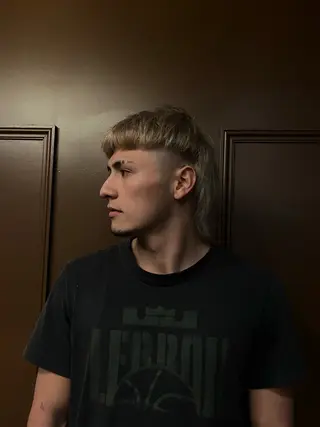 ミディアム 窪田 力也のヘアスタイル