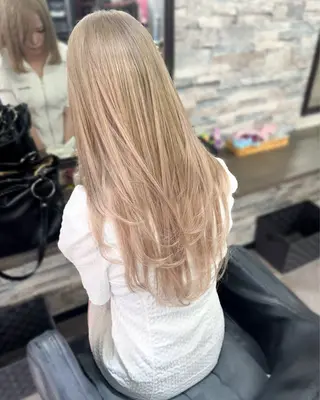 ロング ハイトーンエクステ 🎩カズキ🎩のヘアスタイル