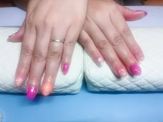 ネイル 鄭 津のネイルデザイン