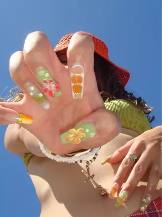 ネイル 海外ネイル u4me🦄💜のネイルデザイン