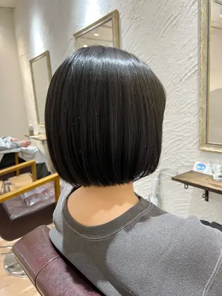 ショート カラー 🥀韓国ヘア🥀 宮津真菜のヘアスタイル