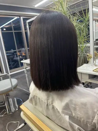 ミディアム 手塚 由佳のヘアスタイル