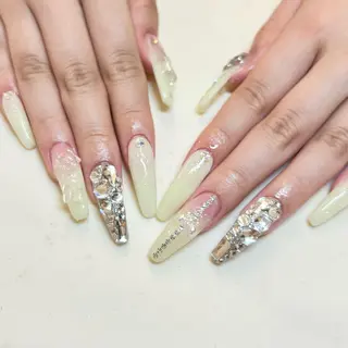 ネイル 藤原 みゆのネイルデザイン