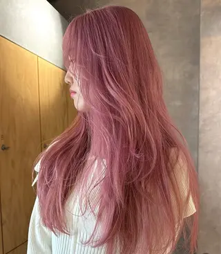 セミロング lit所属・宮本 春花のヘアスタイル