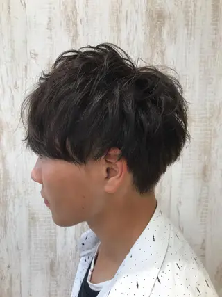 メンズ ファミールヘア所属・メンズパーマ波巻き 🌳大森悠登🌳のヘアスタイル