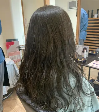 セミロング カラー 大久保 隆蔵のヘアスタイル