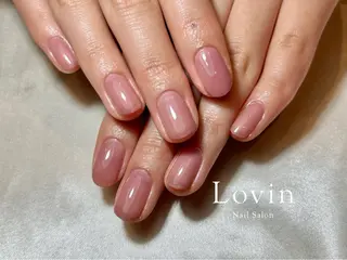 ネイル パラジェル認定サロン　ネイルケア&スパLovin所属・稲田 彩夏のネイルデザイン