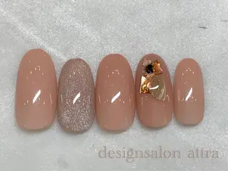 ネイル デザインサロン attra 本八幡店のネイルデザイン