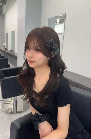 ロング レイヤー・ブリーチ kiyotoshiのヘアスタイル