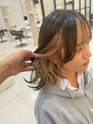 セミロング らいむ/レイヤー/ /イヤリングカラーのヘアスタイル