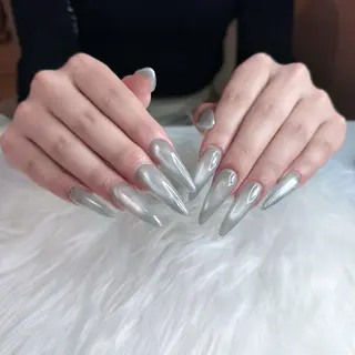 ネイル Home Spa Osaka所属・RIN HANのネイルデザイン