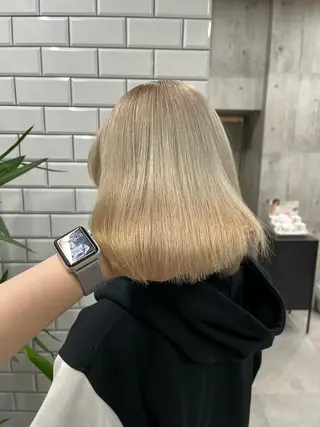 ショート カラー ヘアアレンジ newi赤羽 HINATAのヘアスタイル