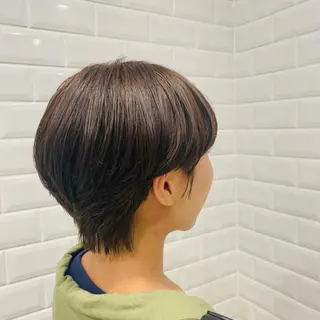 ショート カラー APPiiS所属・APPiiS 柳田 葵のヘアスタイル