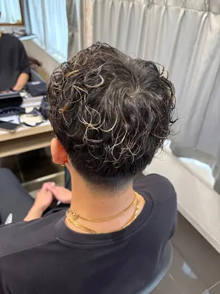 パーマ 上河 綾樺のヘアスタイル