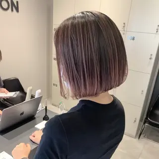 ショート カラー 透明感カラー/レイヤ ーhinata.のヘアスタイル