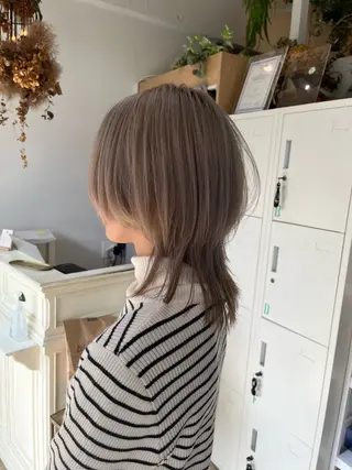 ミディアム カラー JUNTA 梅田茶屋町のヘアスタイル