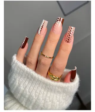 ネイル EMI ANA.CHUOのネイルデザイン