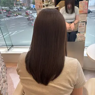 カラー レナークアリア 武田明花音のヘアスタイル