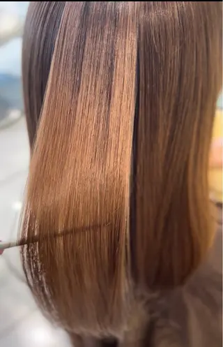 セミロング カラー パーマ 鈴木 颯介のヘアスタイル