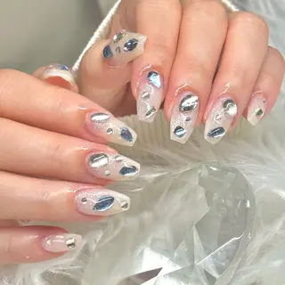 ネイル ルシイ🎀新宿長さ 出しパーツ専門店のネイルデザイン