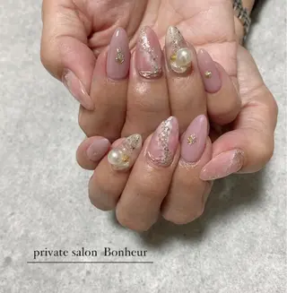 ネイル BONHEUR Annaのネイルデザイン