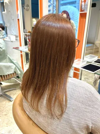 セミロング カラー うしだ かおるのヘアスタイル