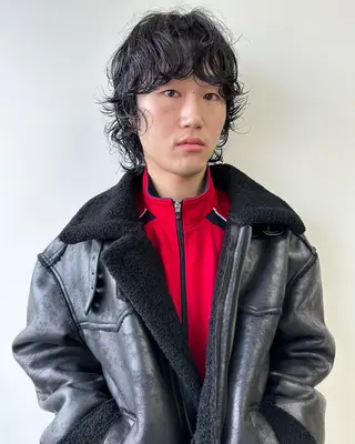 ミディアム パーマ メンズ 似合わせカット ケアパーマ喜来雅由のヘアスタイル