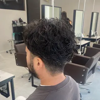 ショート パーマ メンズ ウルフ/毛流れ/ アイロン風/AOTOのヘアスタイル