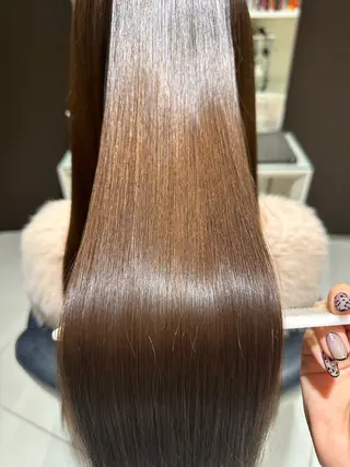 ロング AVANCE emiのヘアスタイル