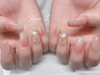 ネイル 芦辺 香奈のネイルデザイン