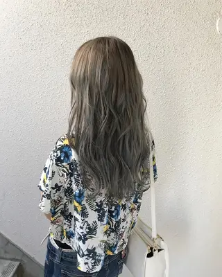 セミロング カラー インナーカラー/天神 ブリーチ/吉田のヘアスタイル