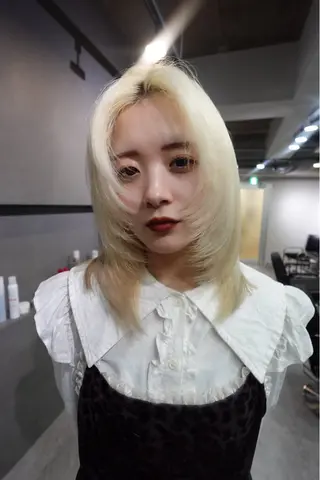 セミロング カラー カットカラー特化 ⭐️代表⭐️のヘアスタイル