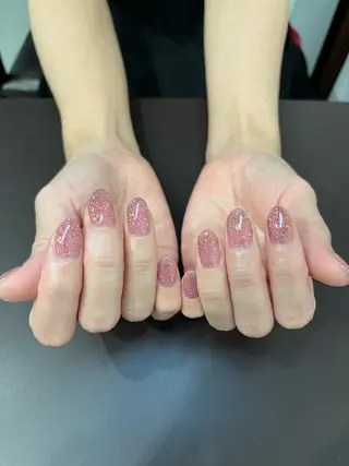 ネイル スウィートラヴィール所属・SweetRavir あゆみのネイルデザイン