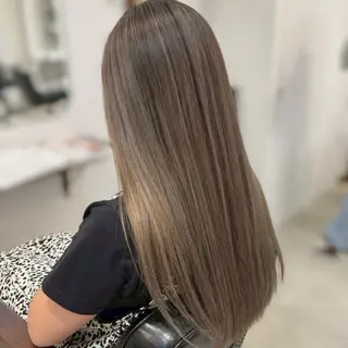 ロング 坂本 璃里杏のヘアスタイル