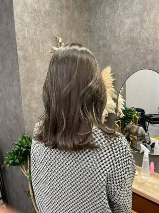 ミディアム カラー いなみね はるきのヘアスタイル