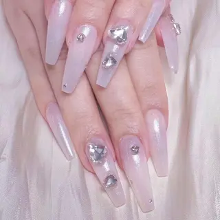 ネイル queens nailsalonのネイルデザイン