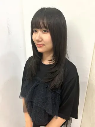 ミディアム 【髪質改善カラー】 あむ·. ⟡ 🖤のヘアスタイル