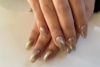 ネイル Mhauoli NAGISA🌺のネイルデザイン