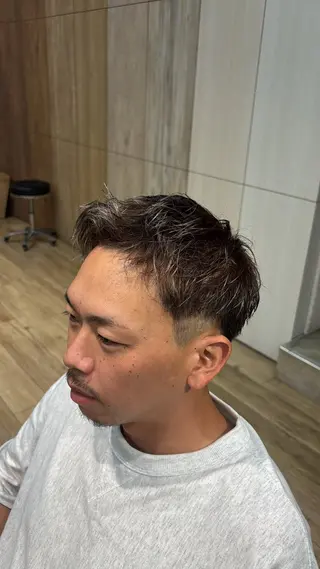 メンズ 洛樹 /海外風ヘアー /フェード/パーマのヘアスタイル