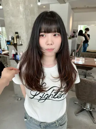 ロング カイリ /レイヤーカットのヘアスタイル