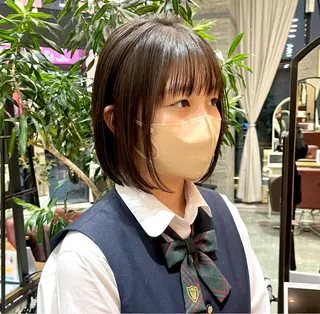 ミディアム 大阪ウルフカット 🐺デザインカラーのヘアスタイル