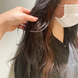 ロング カラー カジュアルを女っぽく 𝗮𝘆𝗮𝗰𝗼のヘアスタイル